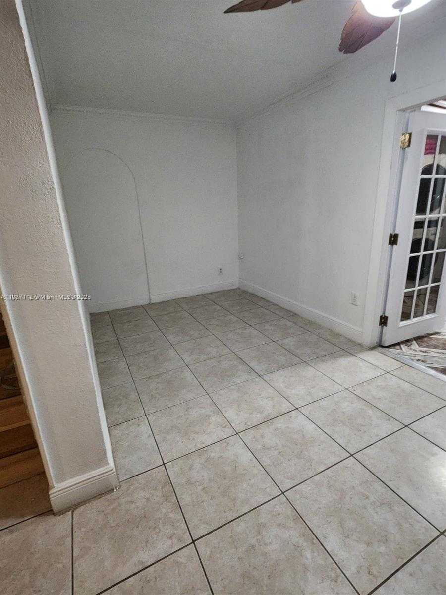 Small Image of 19311 NORTH WEST 46TH AVE, Miami Gardens Number 12
