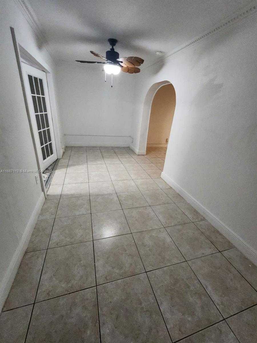 Small Image of 19311 NORTH WEST 46TH AVE, Miami Gardens Number 13