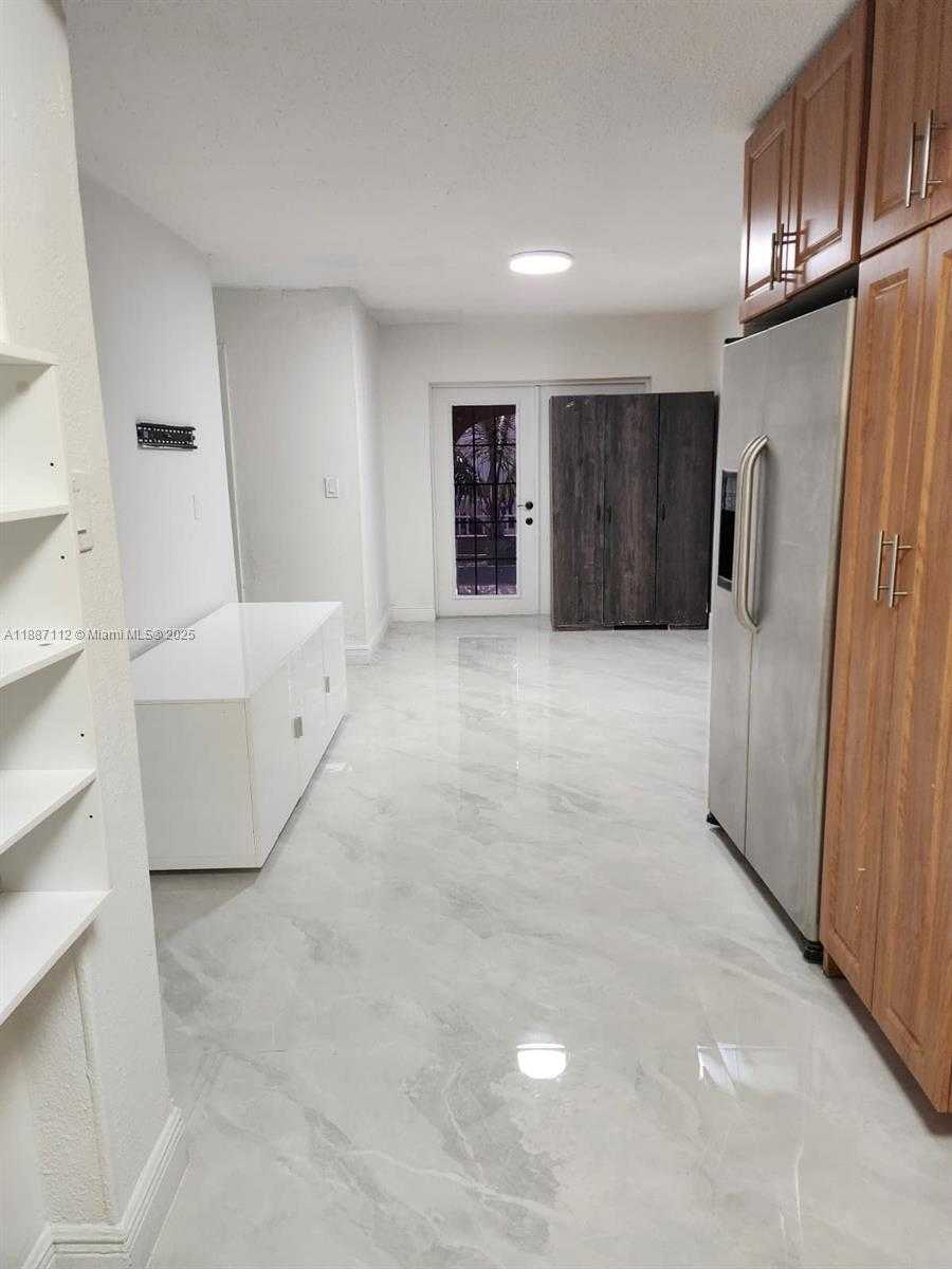 Small Image of 19311 NORTH WEST 46TH AVE, Miami Gardens Number 6