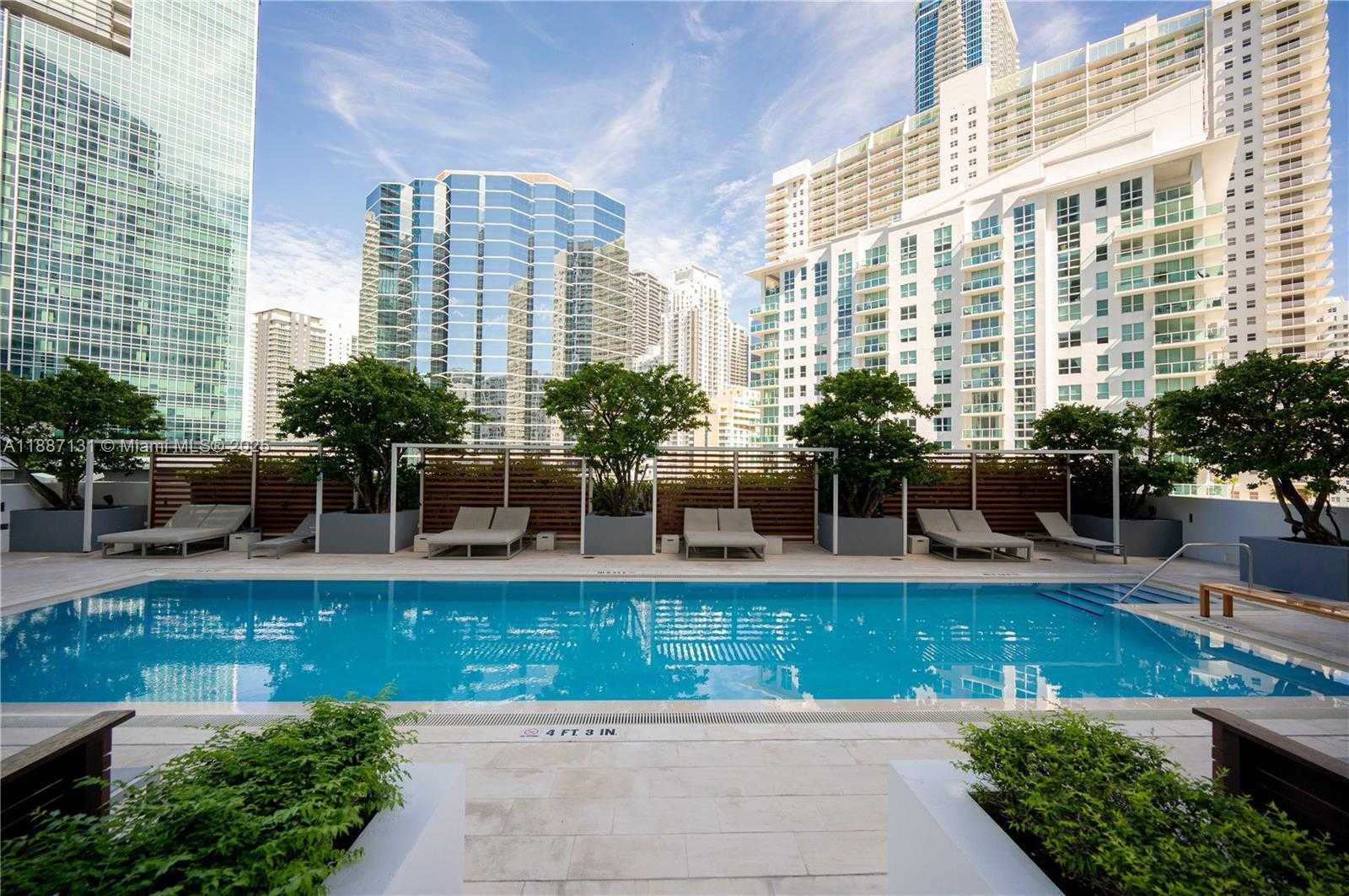 Small Image of 1300 BRICKELL BAY DR #1601, Miami Number 43