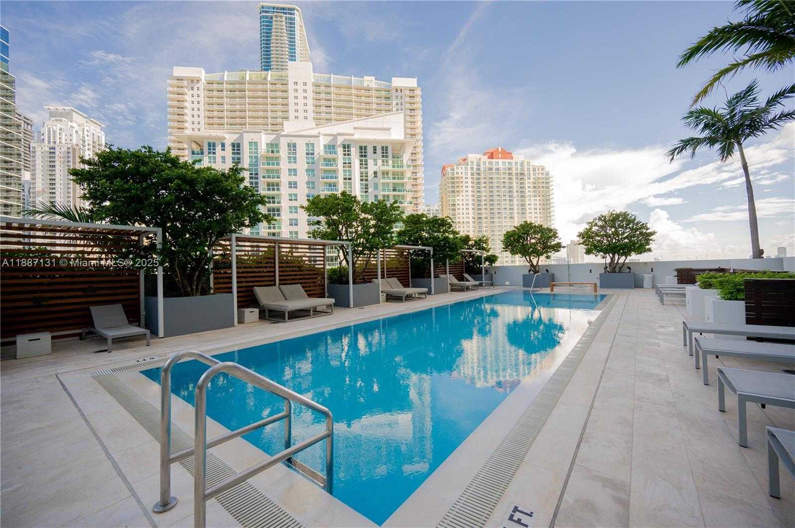 Small Image of 1300 BRICKELL BAY DR #1601, Miami Number 45