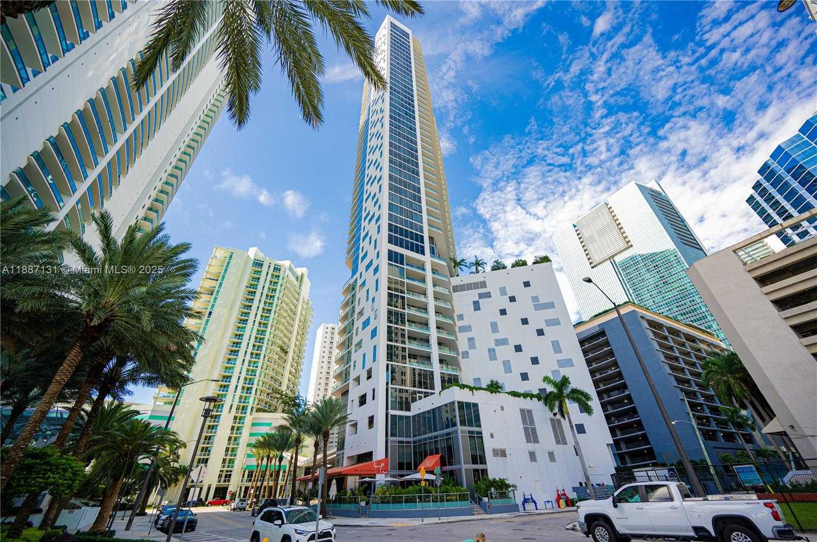 Small Image of 1300 BRICKELL BAY DR #1601, Miami Number 53