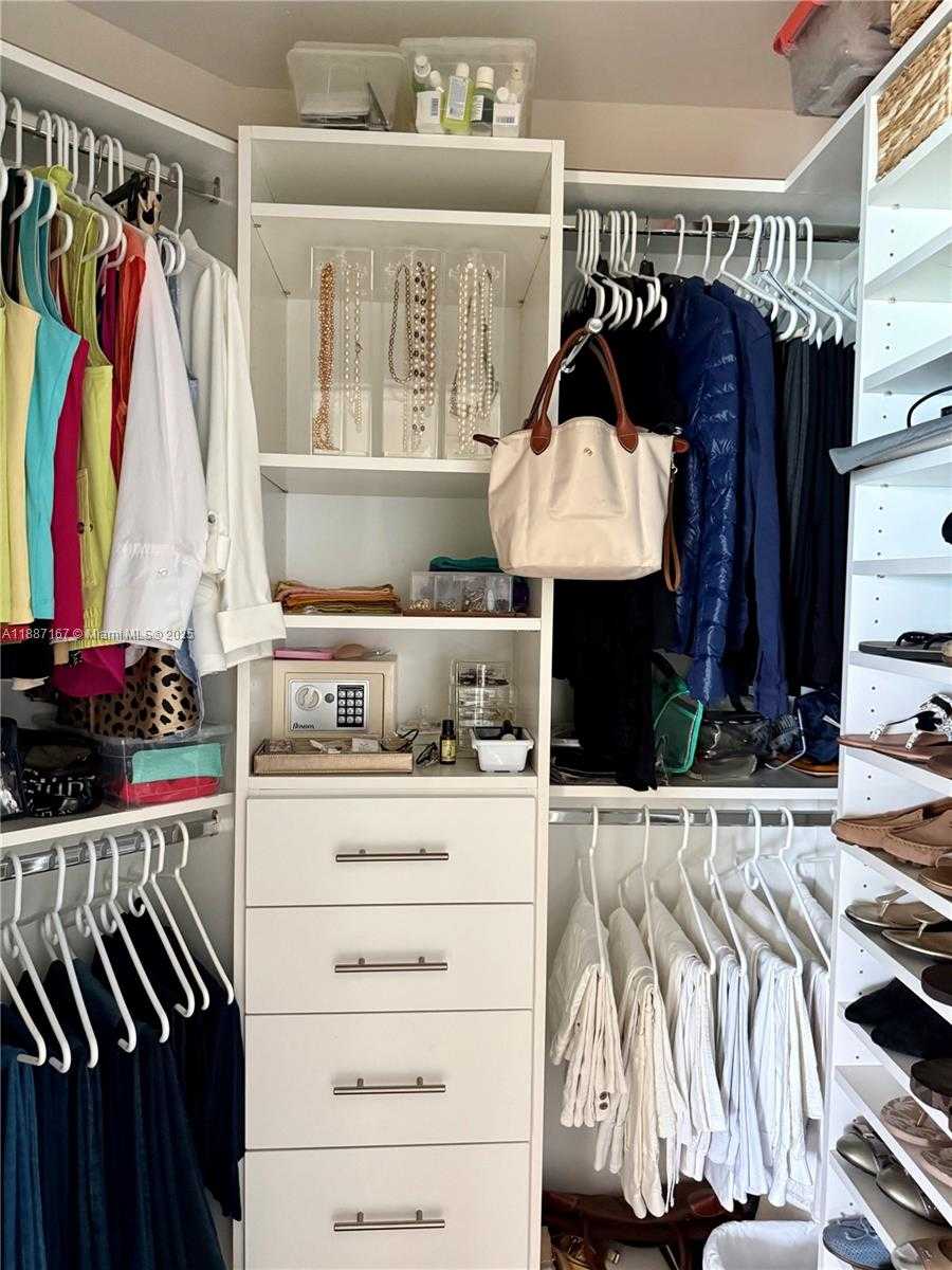 Small Image of 1945 SOUTH OCEAN DR #1201, Hallandale Beach Number 17