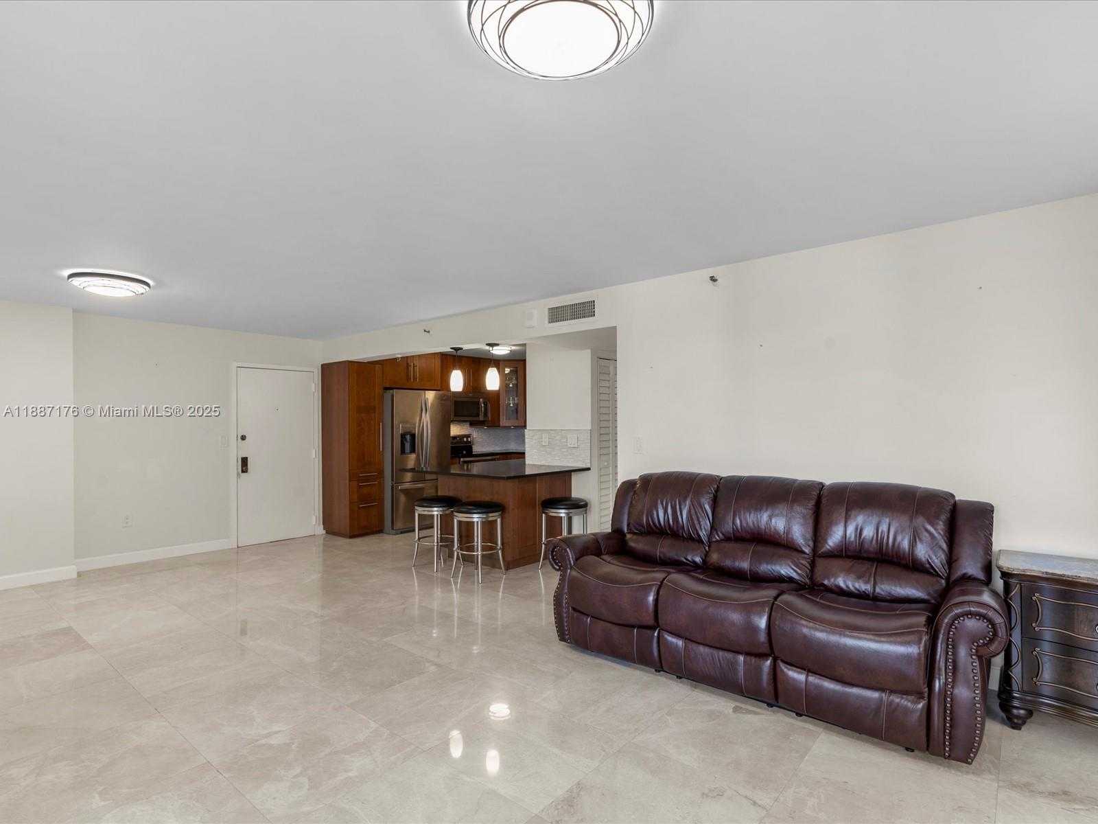 Small Image of 1623 COLLINS AVE #215, Miami Beach Number 12