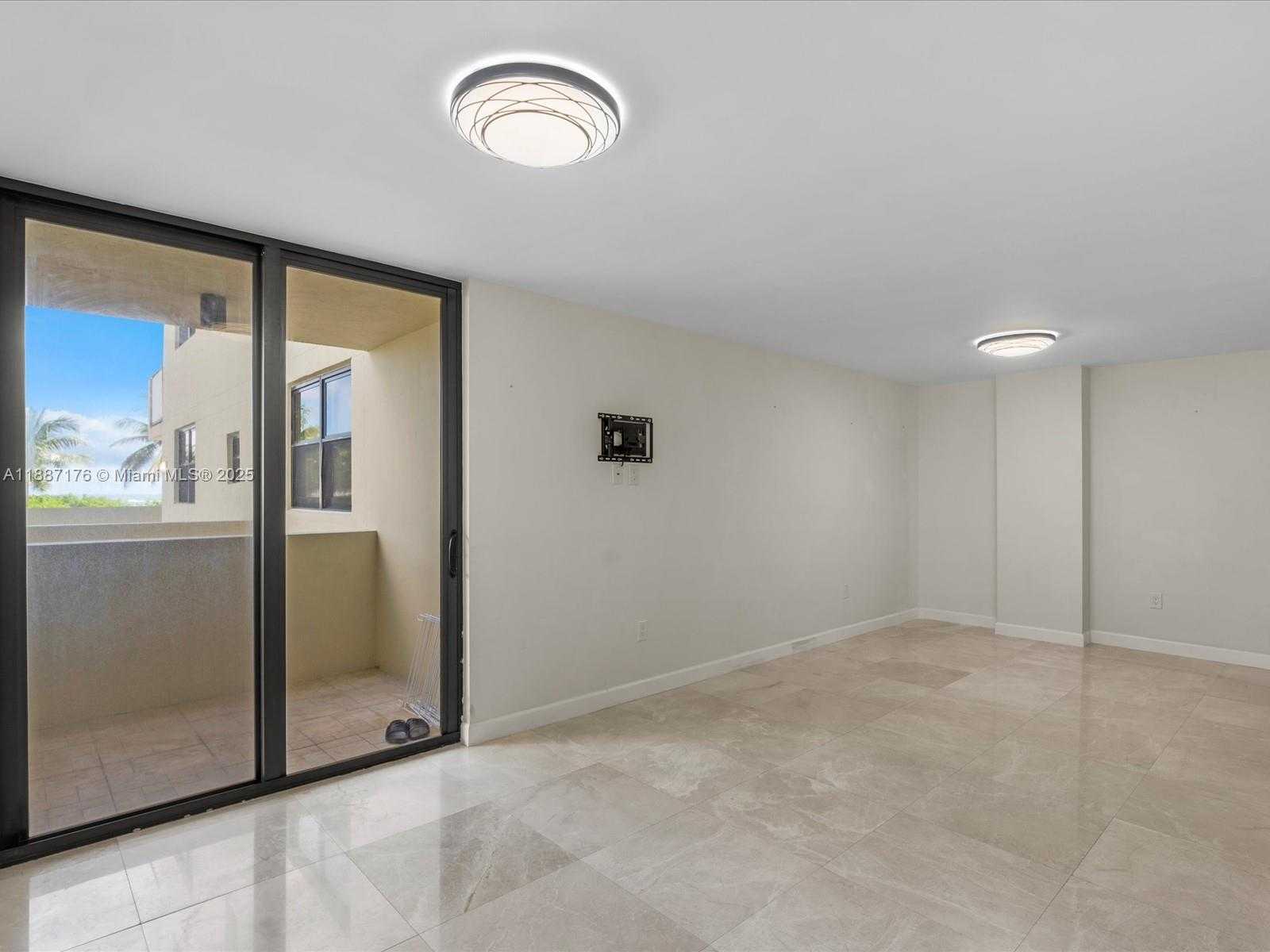 Small Image of 1623 COLLINS AVE #215, Miami Beach Number 13