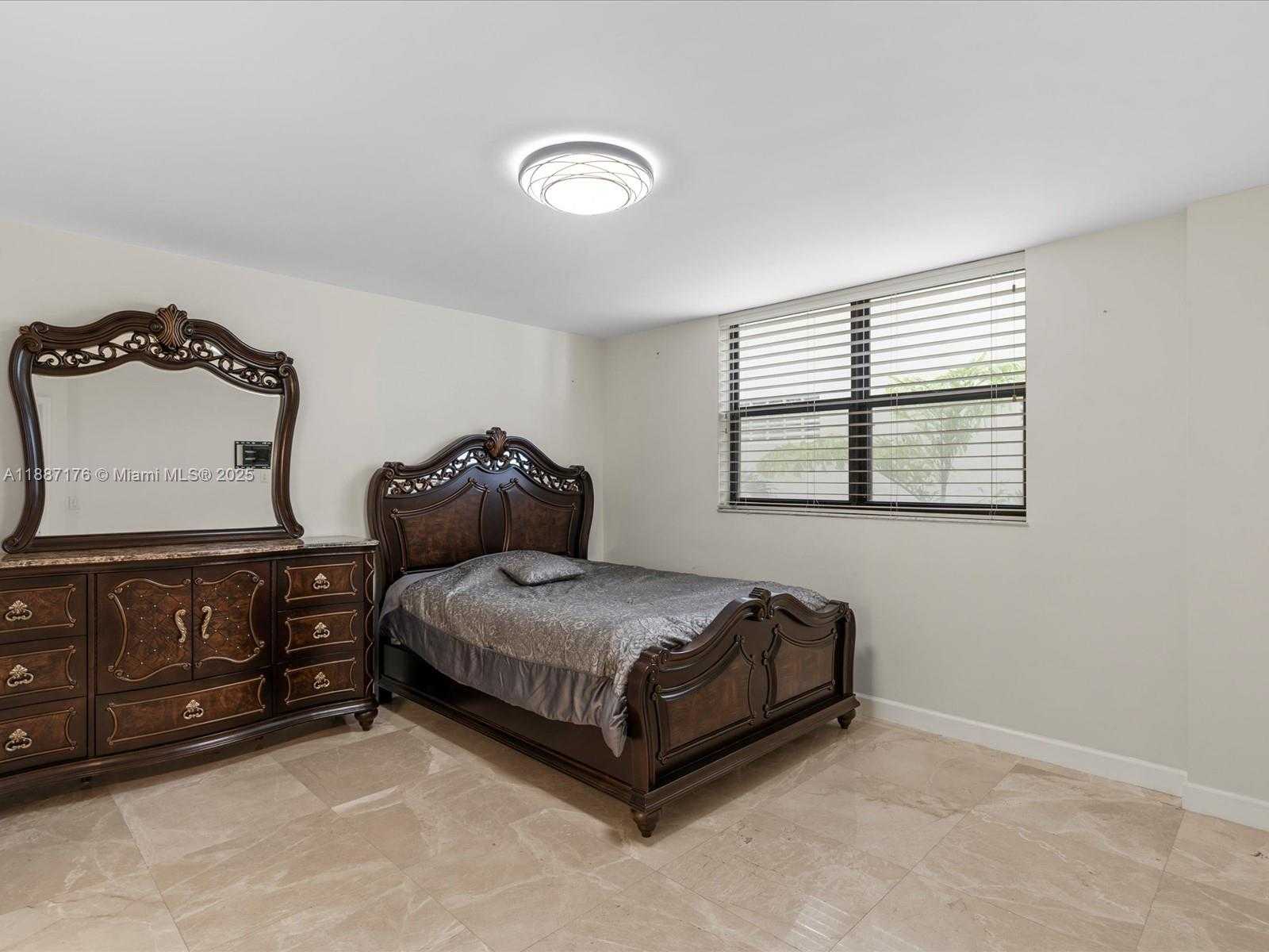 Small Image of 1623 COLLINS AVE #215, Miami Beach Number 19