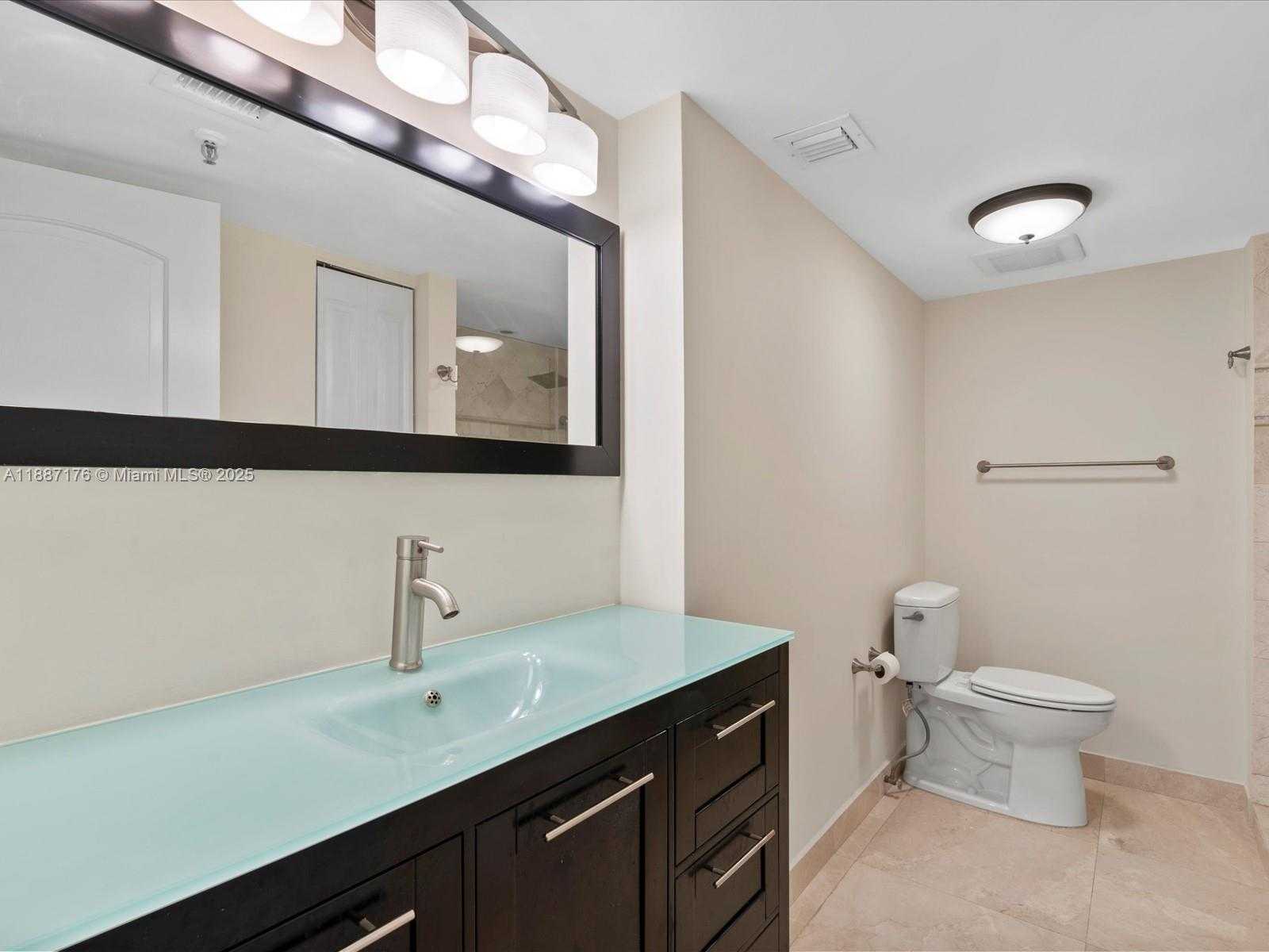 Small Image of 1623 COLLINS AVE #215, Miami Beach Number 23