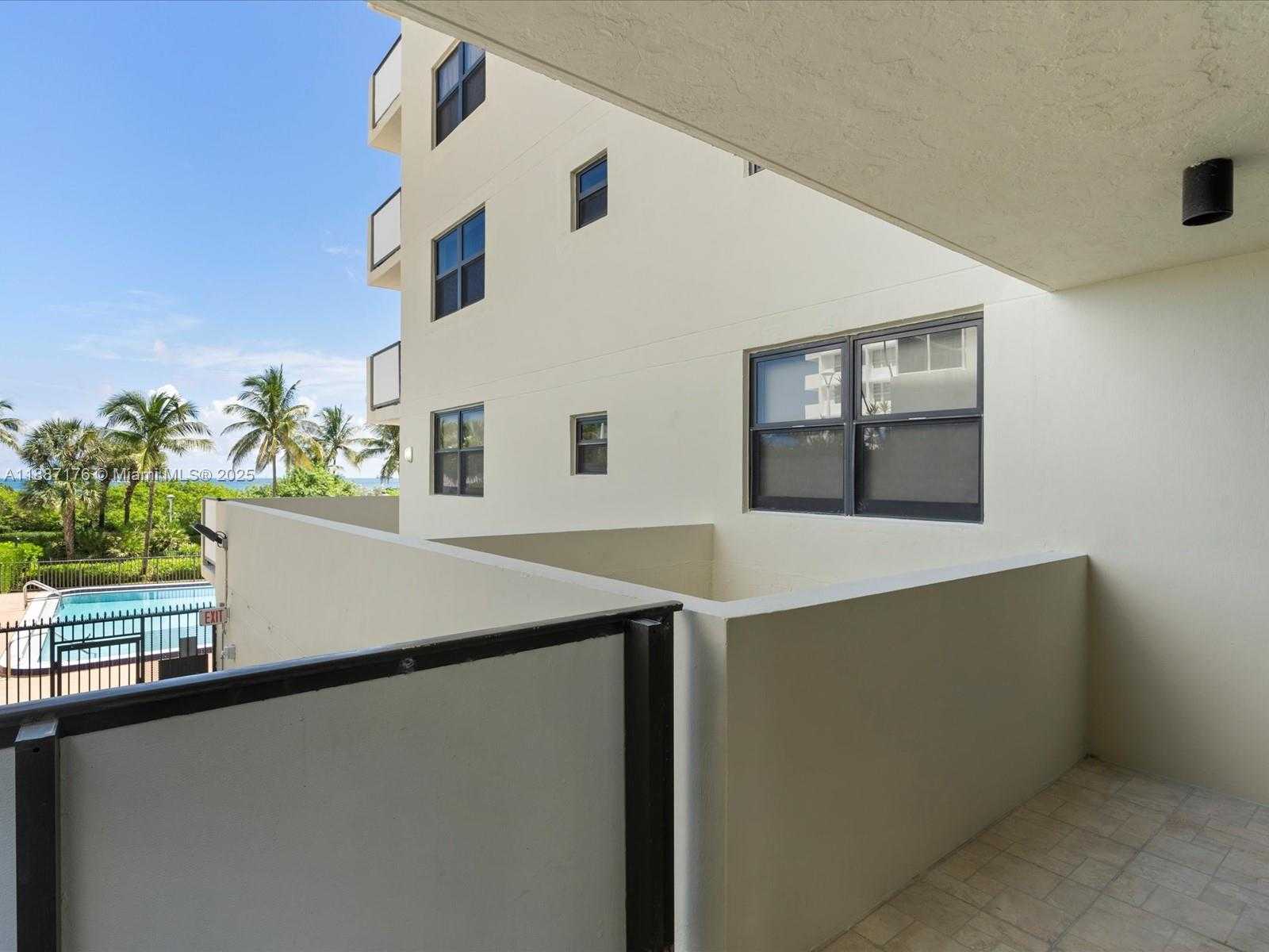 Small Image of 1623 COLLINS AVE #215, Miami Beach Number 26