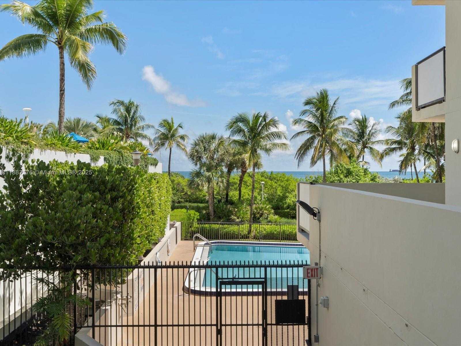 Small Image of 1623 COLLINS AVE #215, Miami Beach Number 28