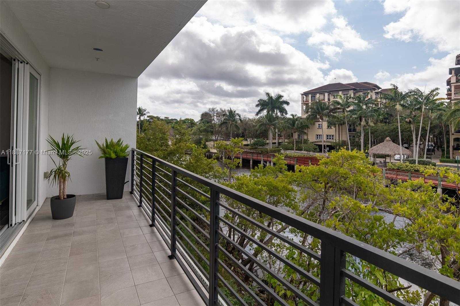 Small Image of 2900 NORTH EAST 12TH TER #14, Oakland Park Number 11