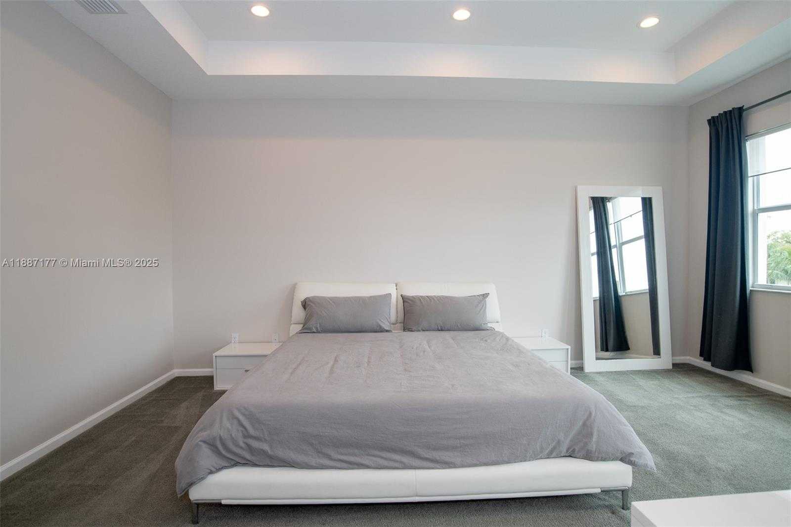 Small Image of 2900 NORTH EAST 12TH TER #14, Oakland Park Number 35