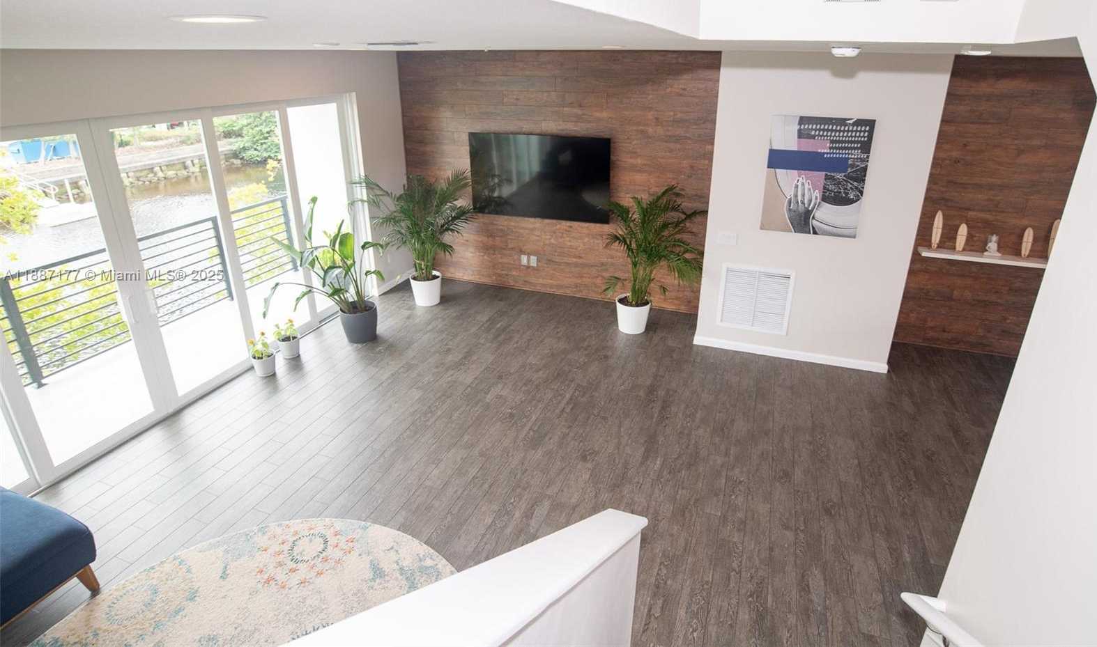 Small Image of 2900 NORTH EAST 12TH TER #14, Oakland Park Number 4