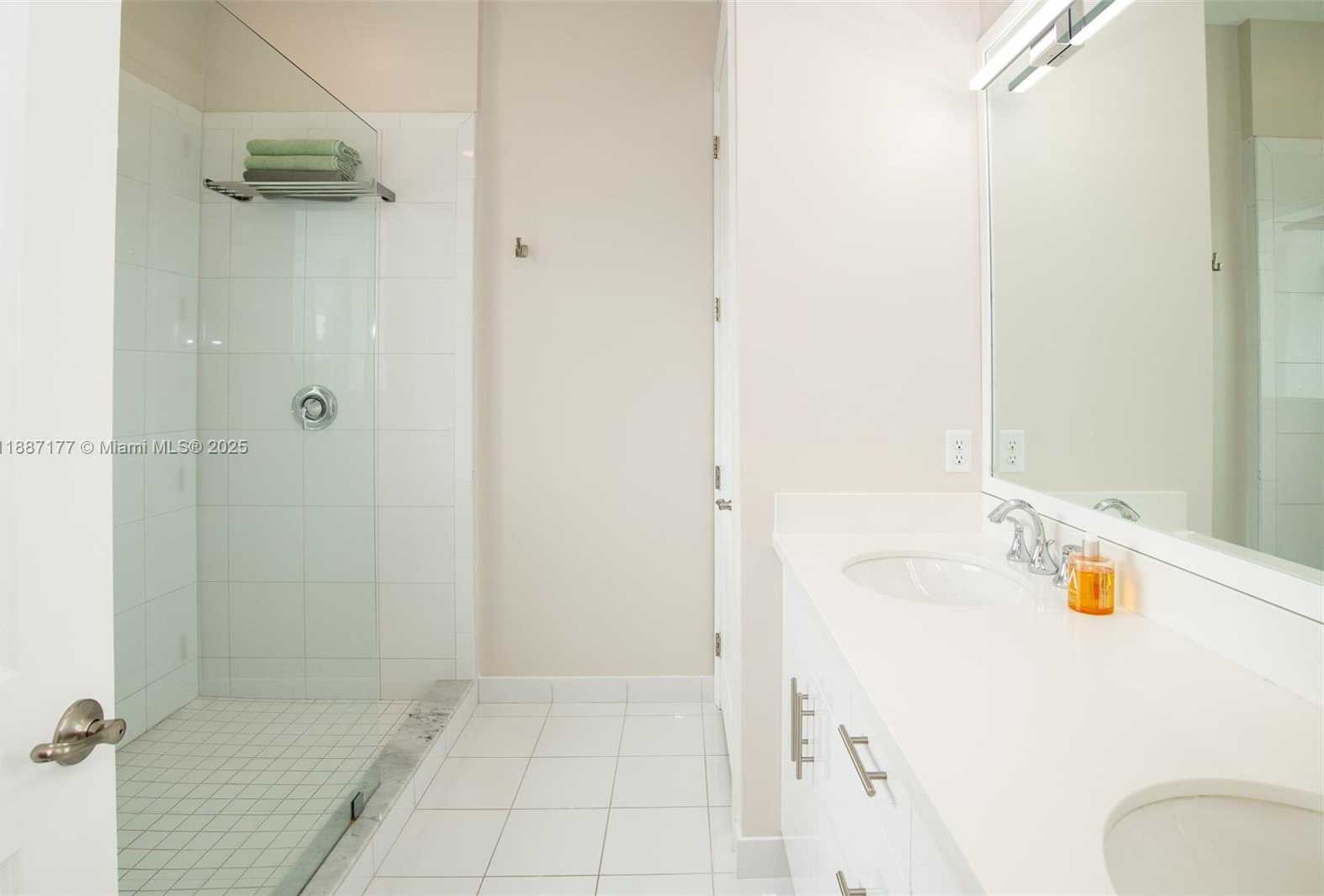 Small Image of 2900 NORTH EAST 12TH TER #14, Oakland Park Number 40