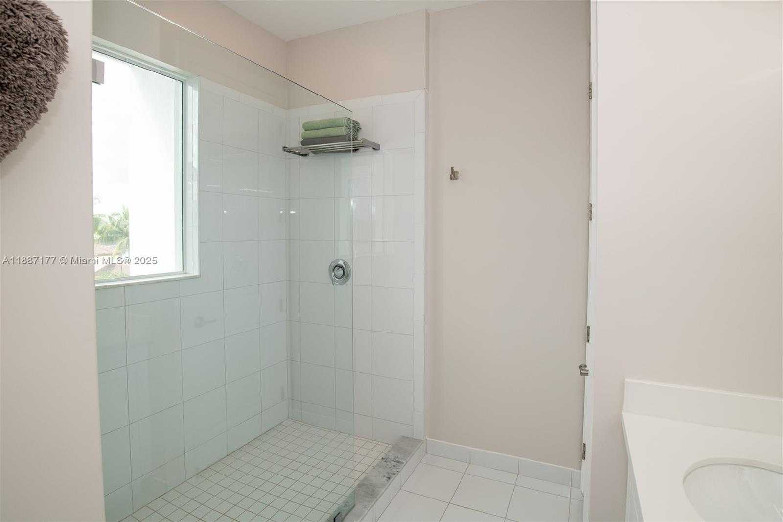 Small Image of 2900 NORTH EAST 12TH TER #14, Oakland Park Number 41