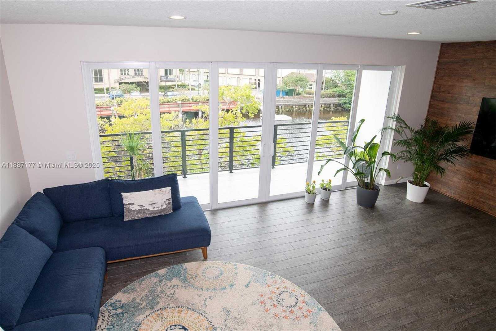 Small Image of 2900 NORTH EAST 12TH TER #14, Oakland Park Number 7