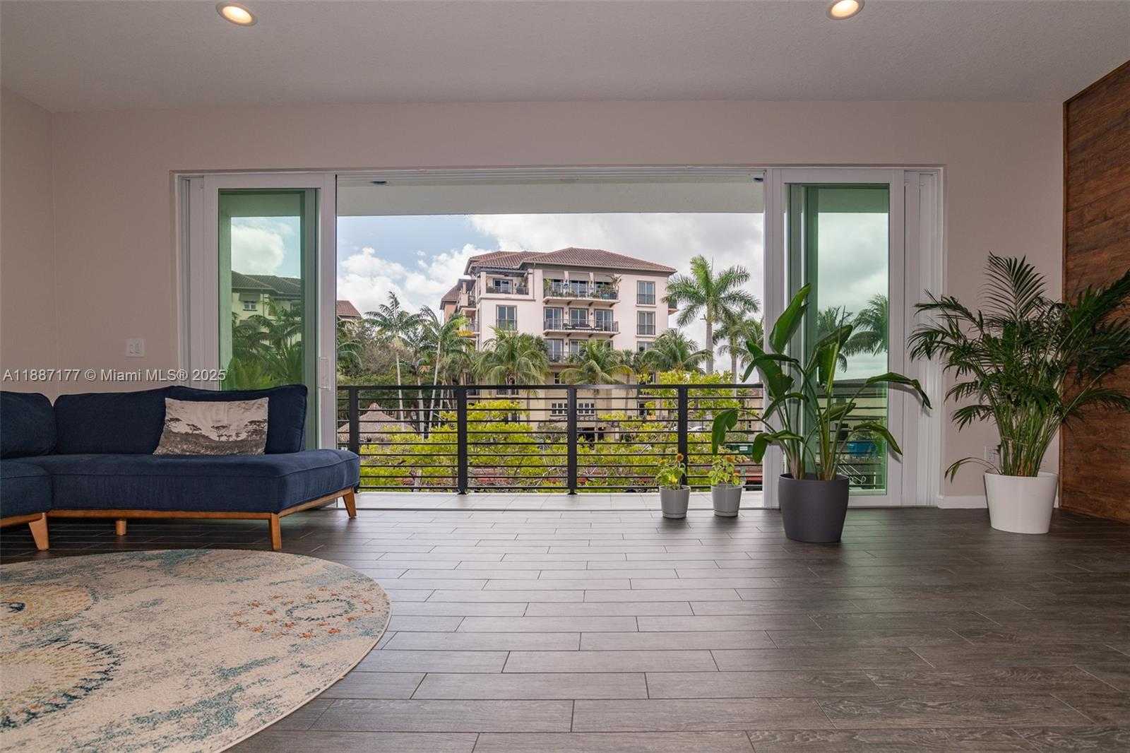 Small Image of 2900 NORTH EAST 12TH TER #14, Oakland Park Number 9