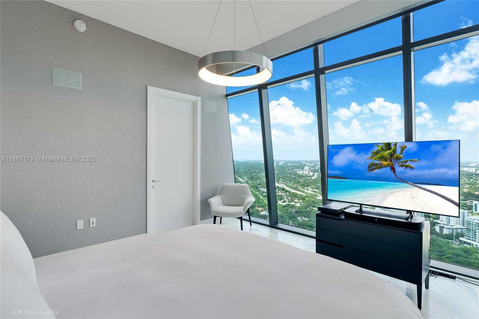 Small Image of 1451 BRICKELL AVE #4603, Miami Number 17