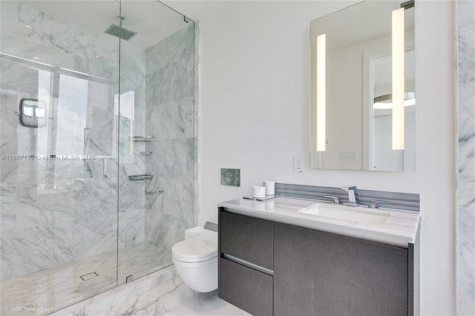 Small Image of 1451 BRICKELL AVE #4603, Miami Number 19
