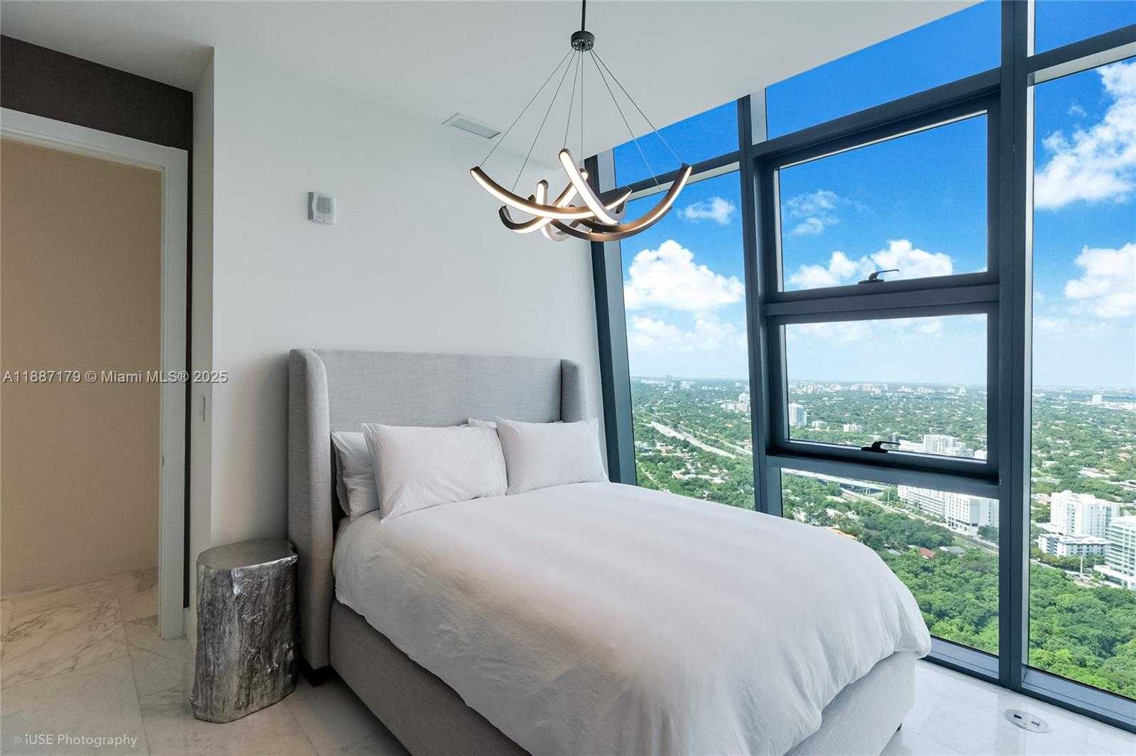 Small Image of 1451 BRICKELL AVE #4603, Miami Number 23