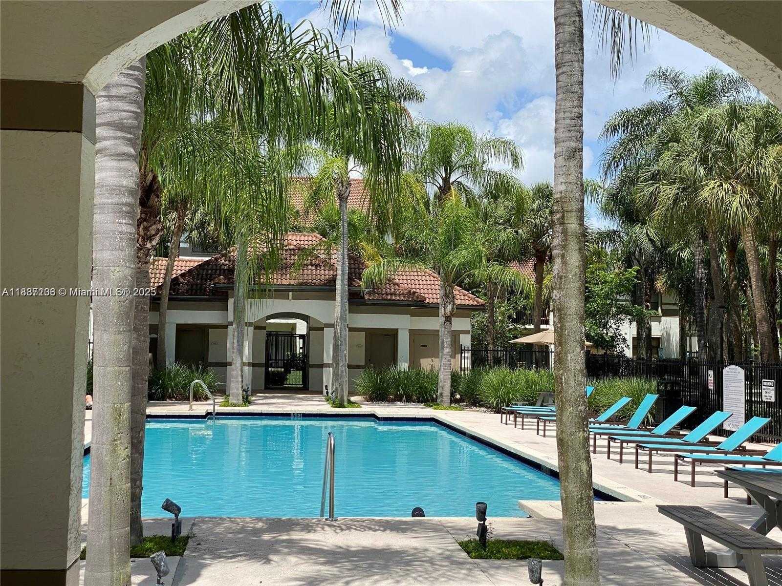 Small Image of 540 SOUTH PARK RD #14-9, Hollywood Number 12