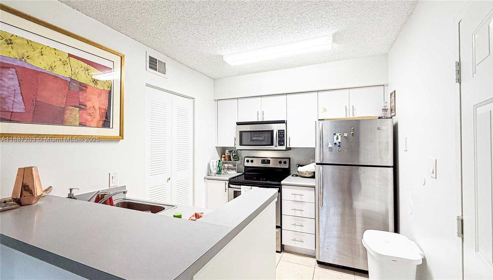 Small Image of 540 SOUTH PARK RD #14-9, Hollywood Number 4