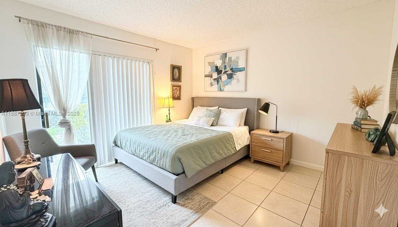 Small Image of 540 SOUTH PARK RD #14-9, Hollywood Number 7