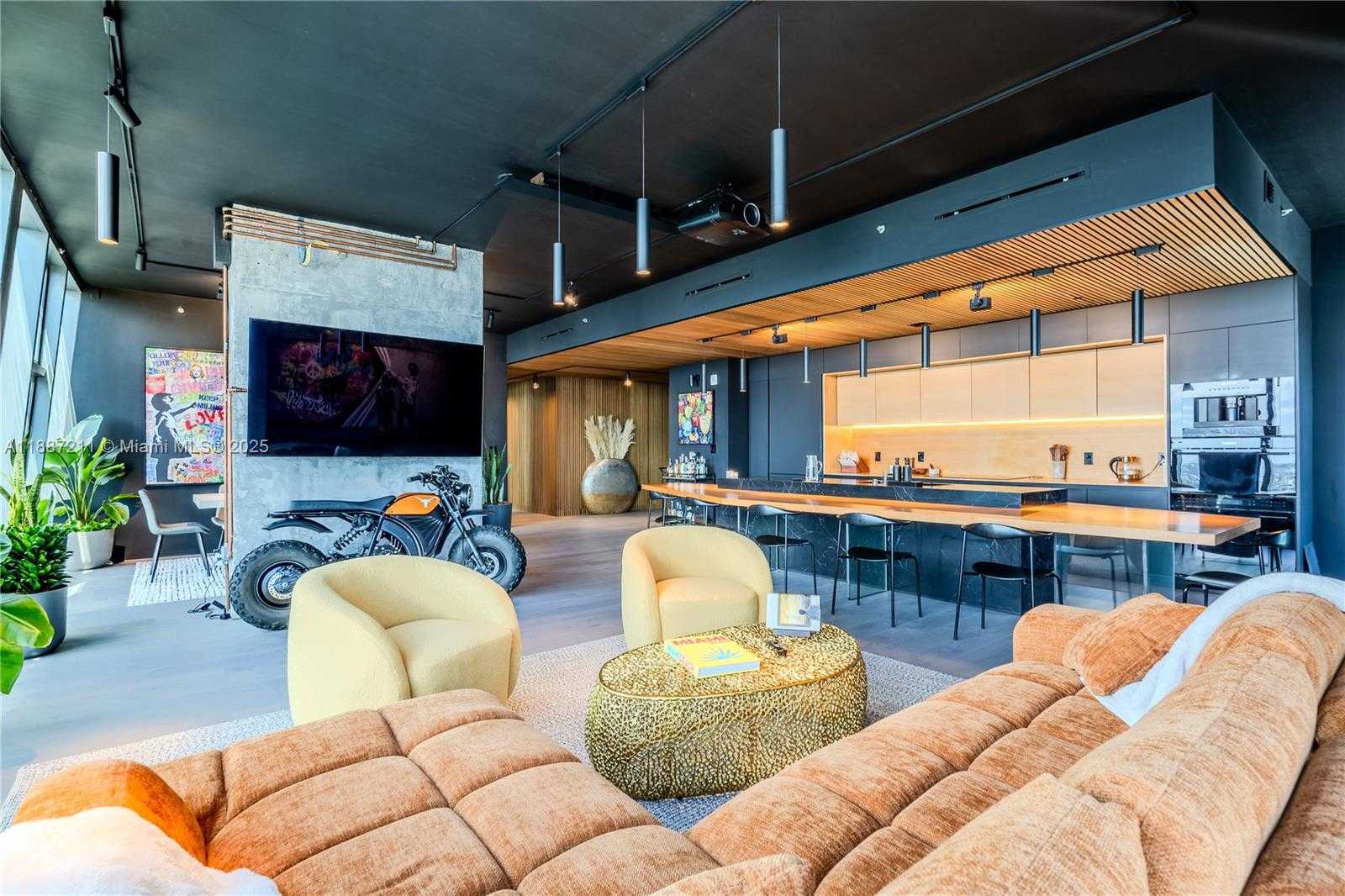 Small Image of 1451 BRICKELL AVE #3903, Miami Number 4