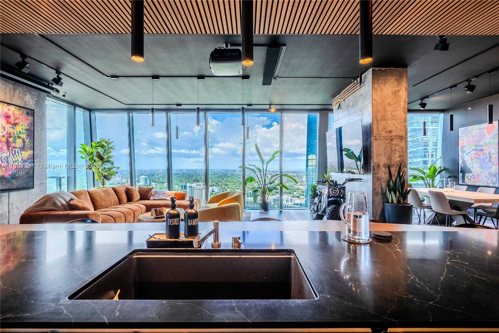 Small Image of 1451 BRICKELL AVE #3903, Miami Number 7