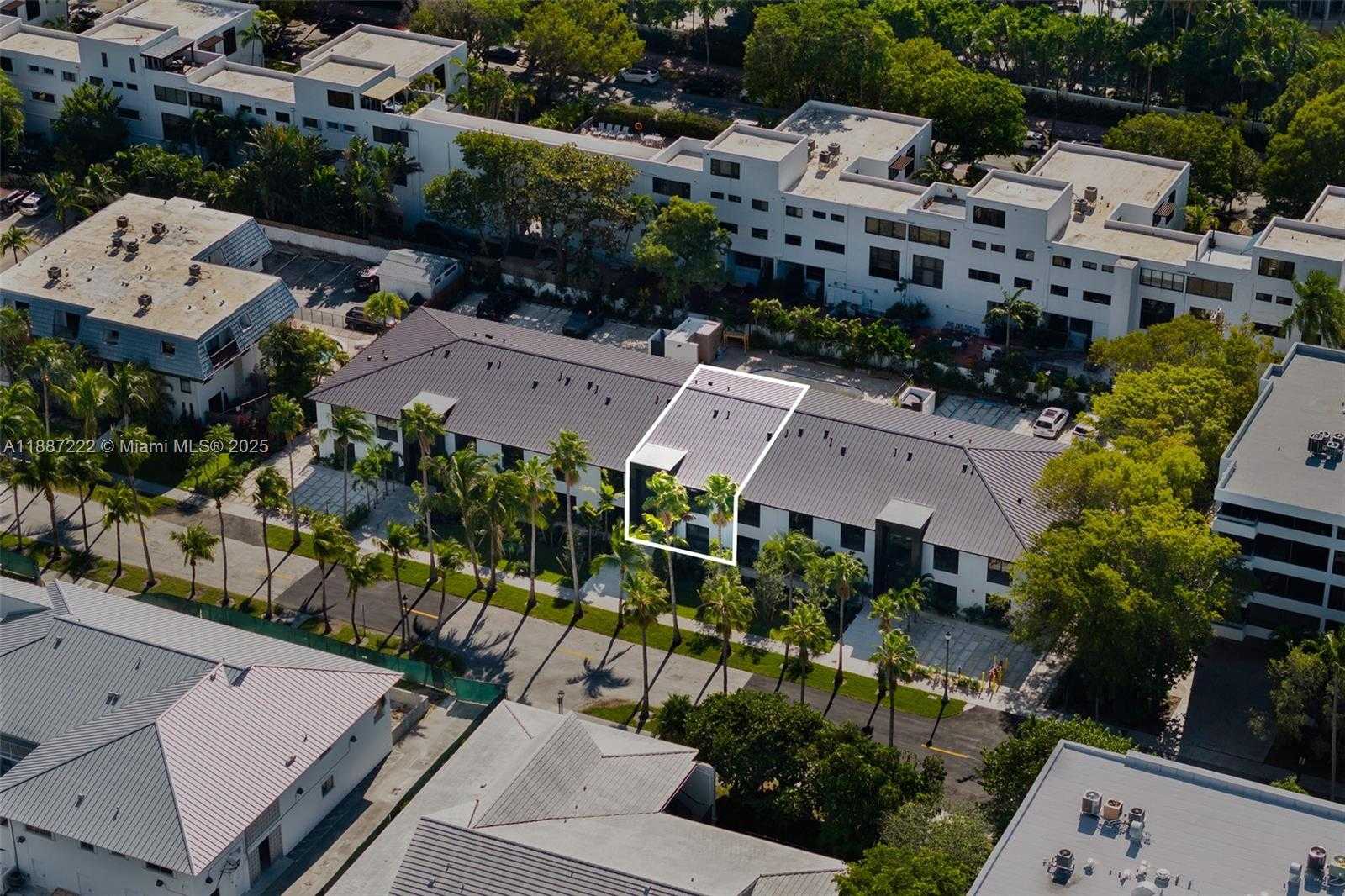 Small Image of 202 SUNRISE DR #202C, Key Biscayne Number 26