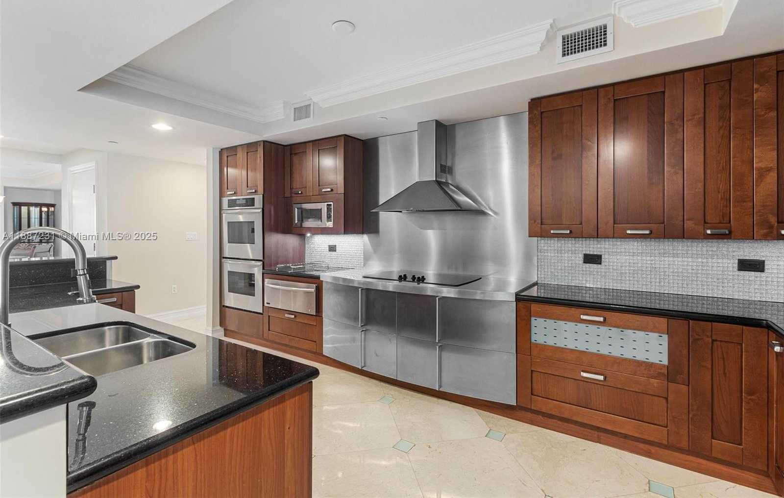 Small Image of 3201 NORTH EAST 183RD ST #PH2904-05, Aventura Number 24