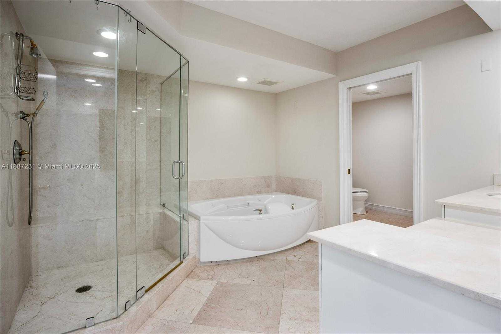 Small Image of 3201 NORTH EAST 183RD ST #PH2904-05, Aventura Number 4