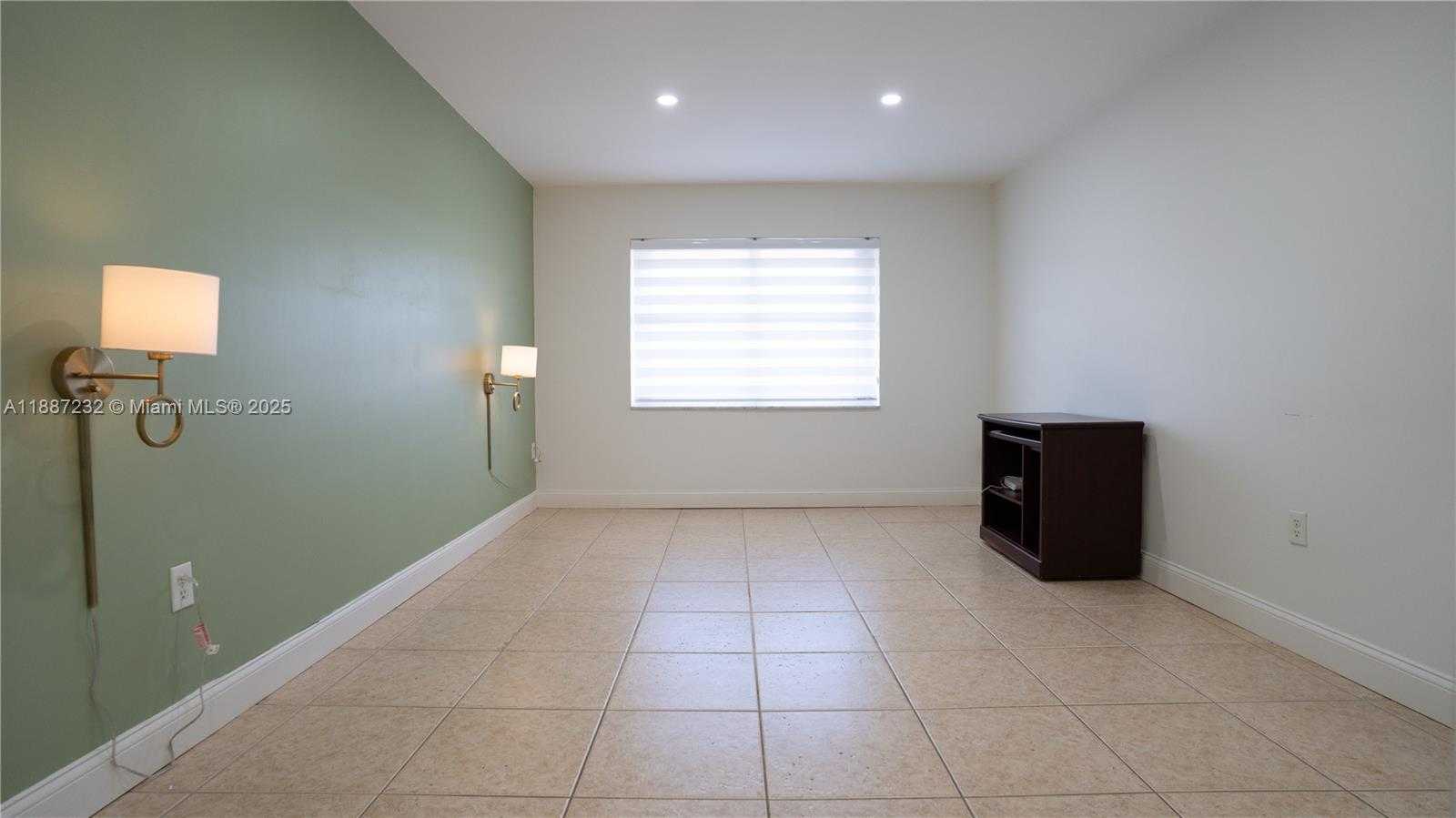 Small Image of 10477 SOUTH WEST 108TH AVE #226, Miami Number 12