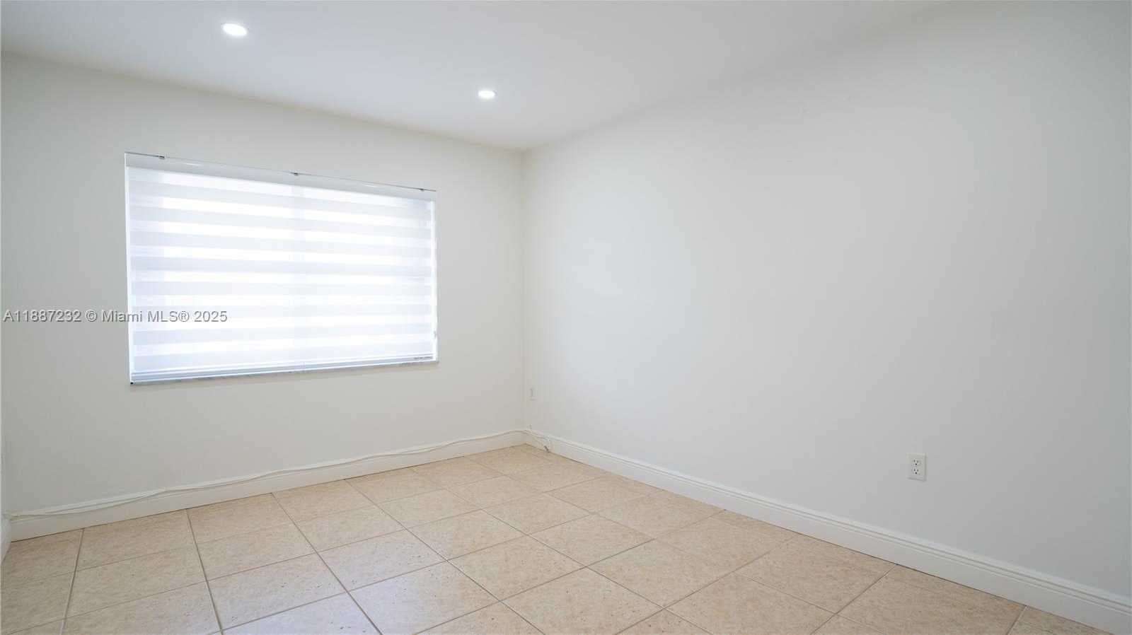 Small Image of 10477 SOUTH WEST 108TH AVE #226, Miami Number 16