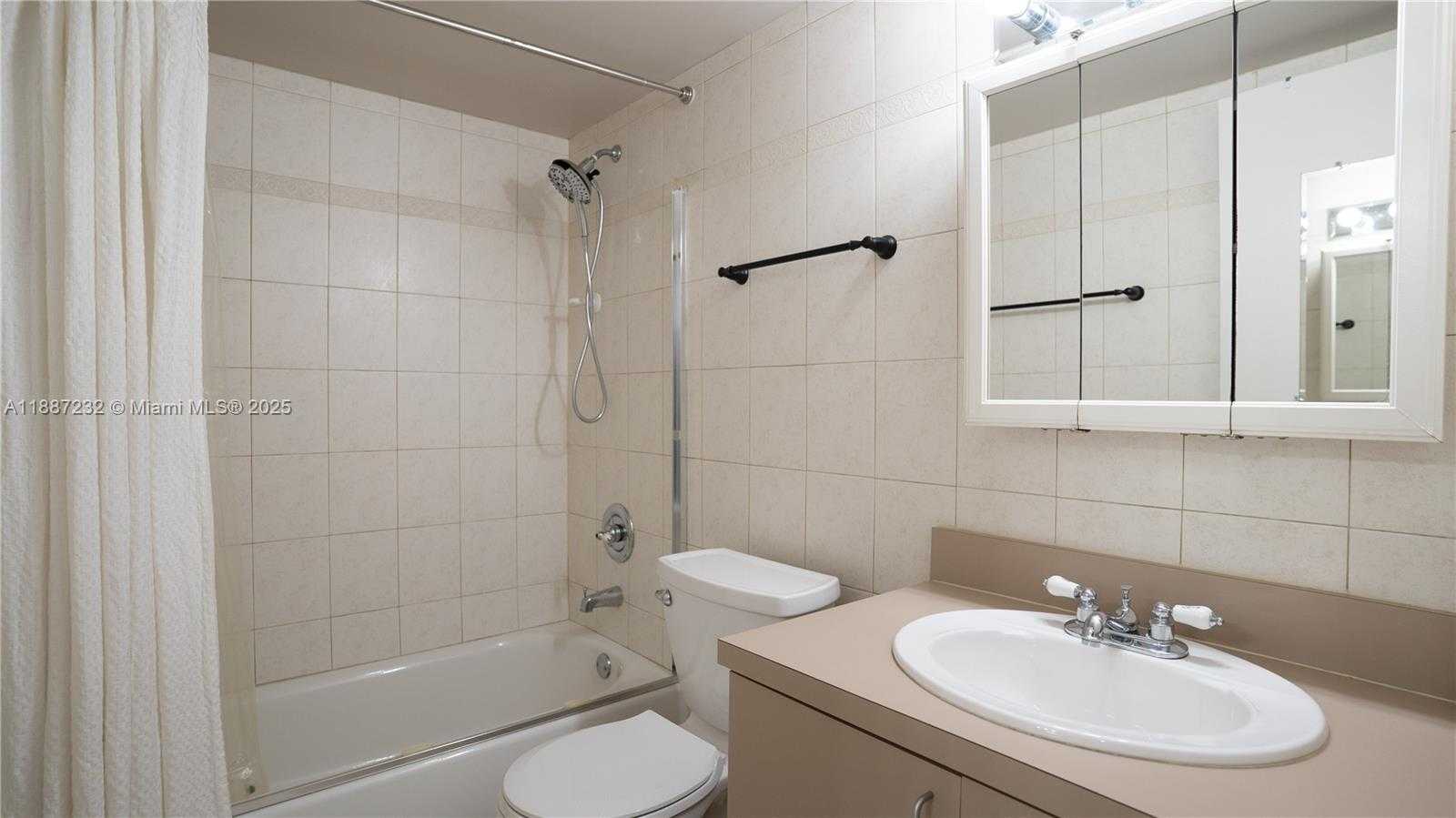 Small Image of 10477 SOUTH WEST 108TH AVE #226, Miami Number 19