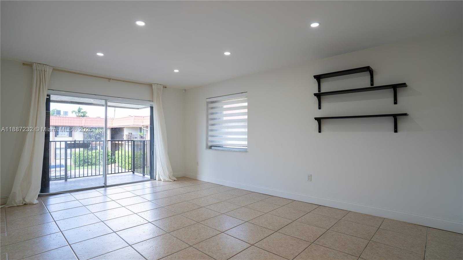 Small Image of 10477 SOUTH WEST 108TH AVE #226, Miami Number 3