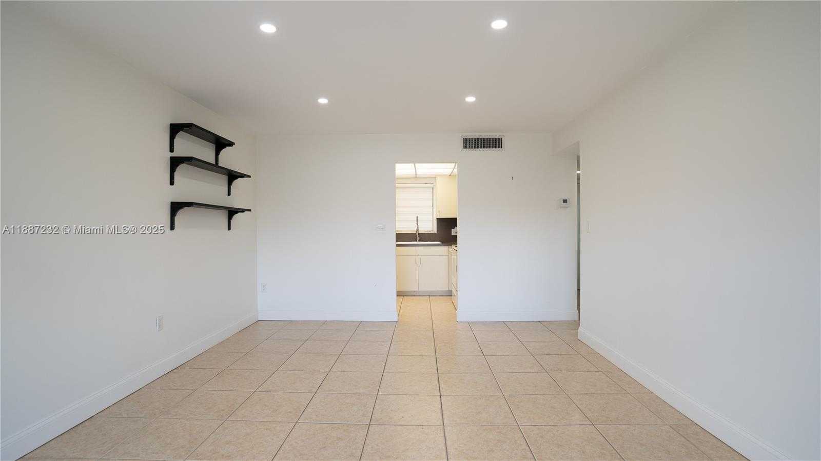 Small Image of 10477 SOUTH WEST 108TH AVE #226, Miami Number 6