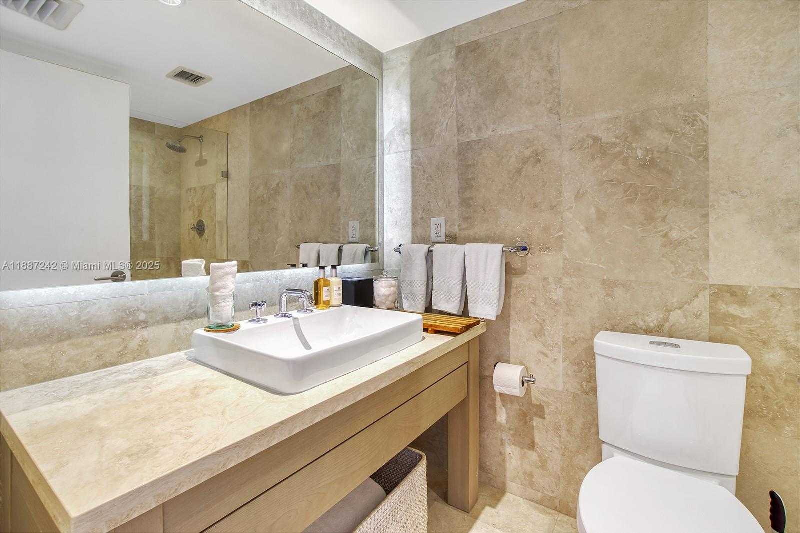 Small Image of 102 24 STREET #945, Miami Beach Number 11