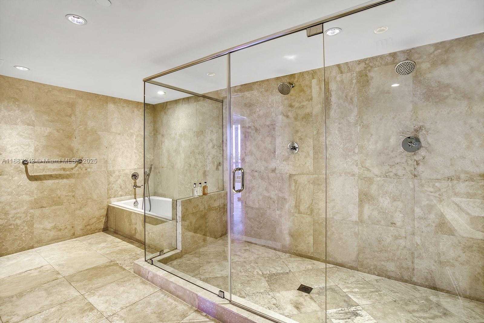 Small Image of 102 24 STREET #945, Miami Beach Number 6
