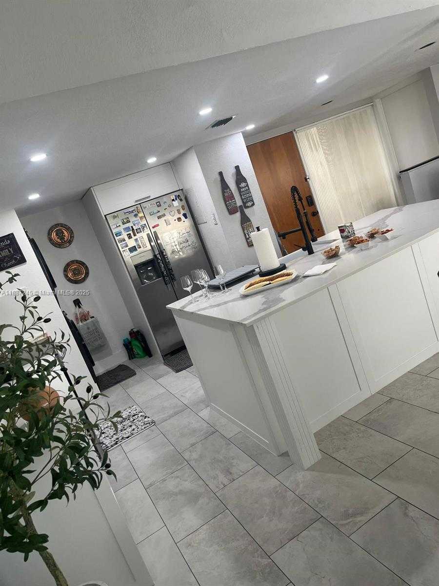 Small Image of 6666 SOUTH WEST 115TH CT #406, Miami Number 6