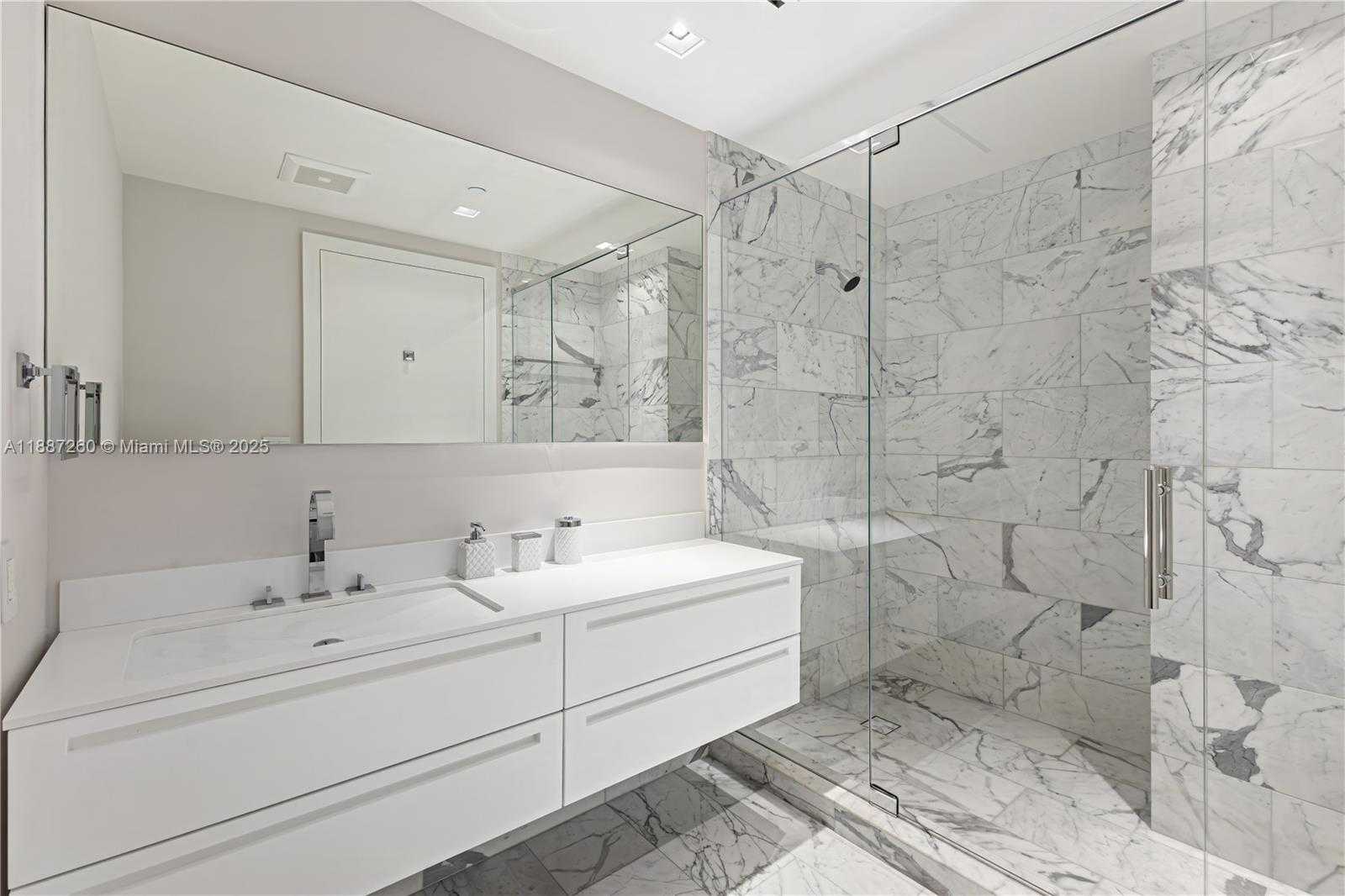 Small Image of 7085 FISHER ISLAND DR #7085, Miami Beach Number 27