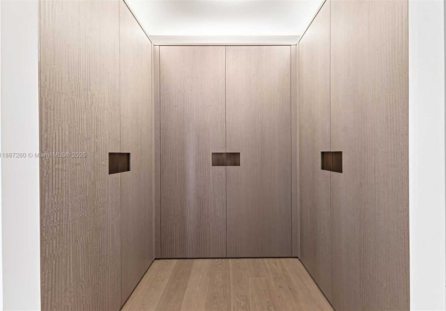 Small Image of 7085 FISHER ISLAND DR #7085, Miami Beach Number 28