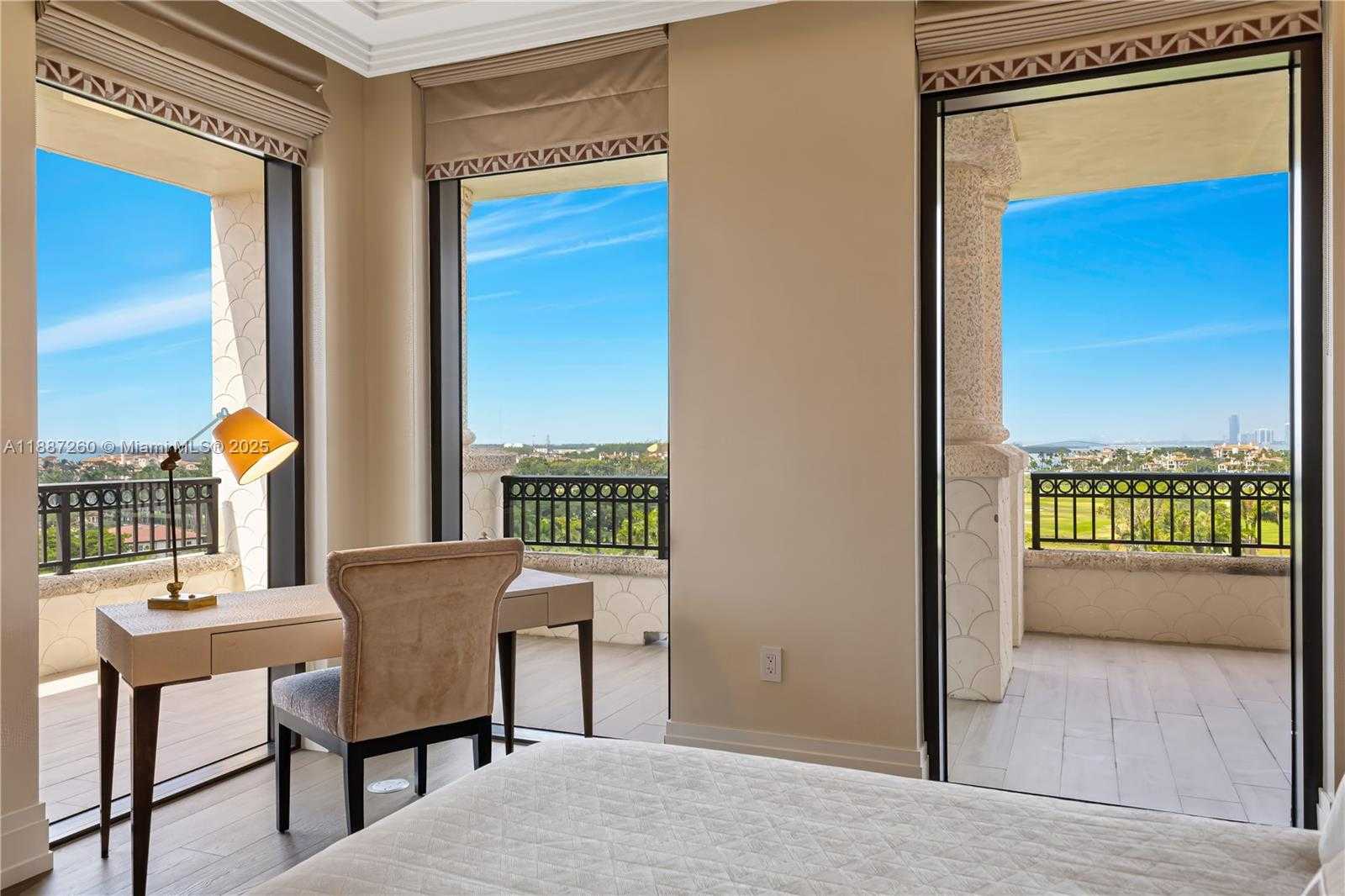 Small Image of 7085 FISHER ISLAND DR #7085, Miami Beach Number 36