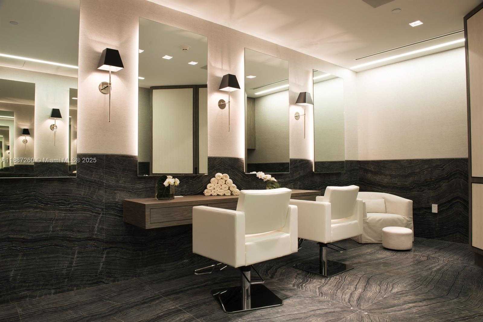 Small Image of 7085 FISHER ISLAND DR #7085, Miami Beach Number 61