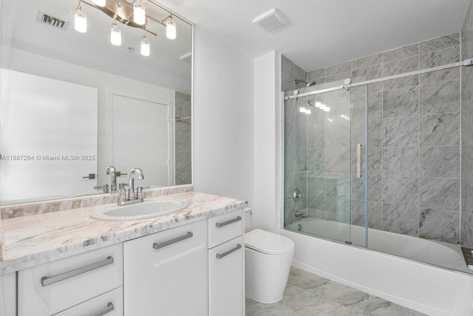 Small Image of 244 BISCAYNE BLVD #4404, Miami Number 12