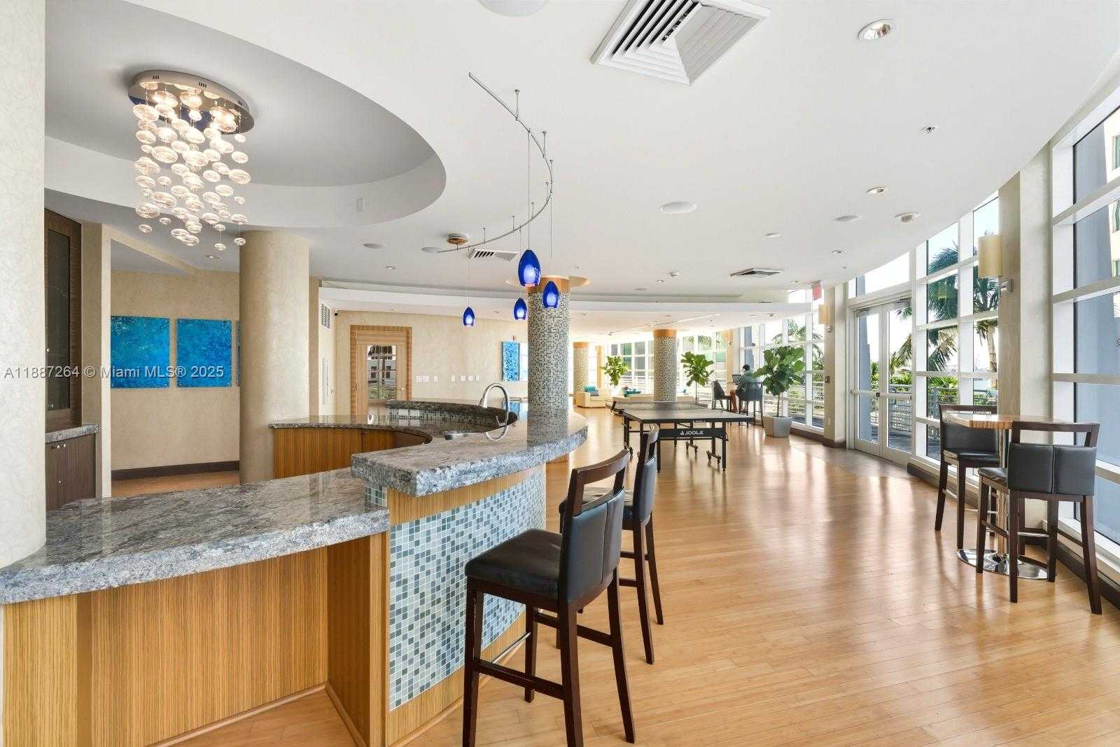 Small Image of 244 BISCAYNE BLVD #4404, Miami Number 23
