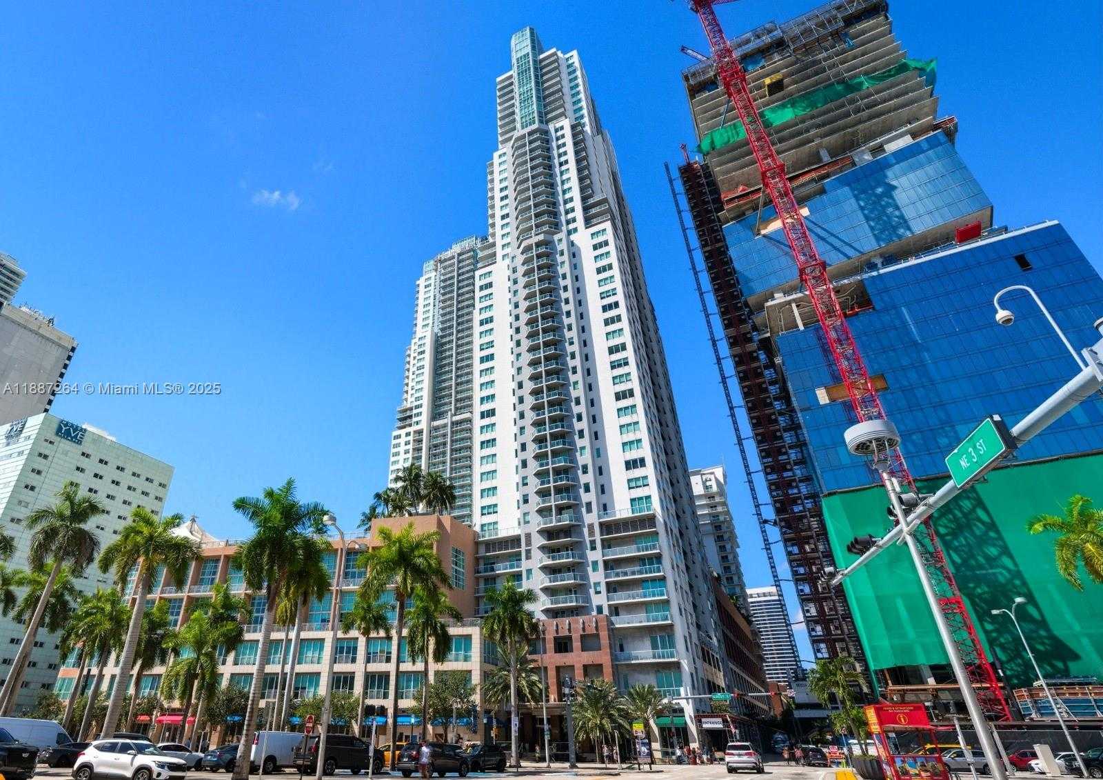Small Image of 244 BISCAYNE BLVD #4404, Miami Number 25