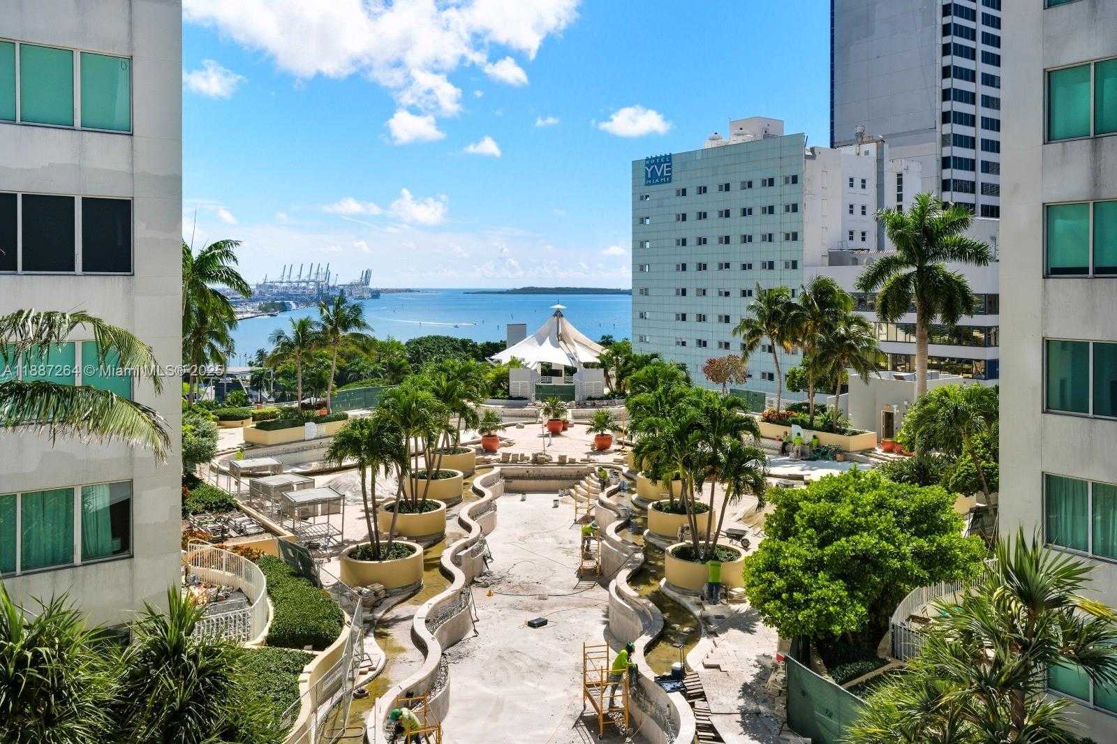 Small Image of 244 BISCAYNE BLVD #4404, Miami Number 26