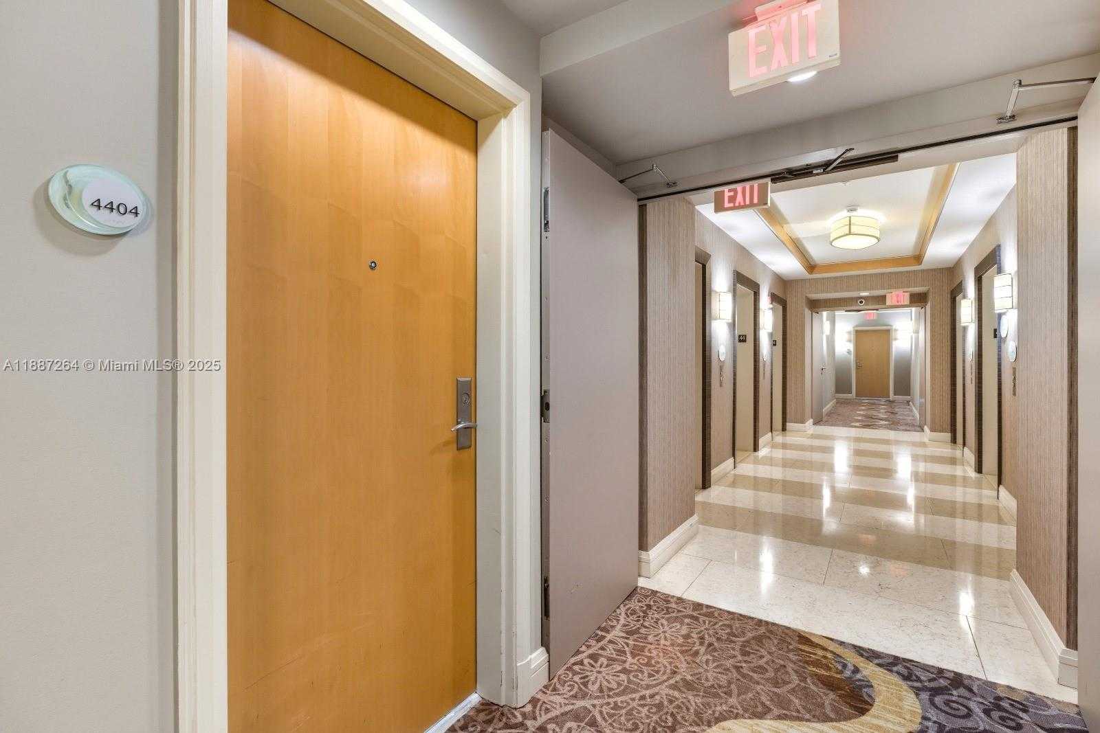 Small Image of 244 BISCAYNE BLVD #4404, Miami Number 6