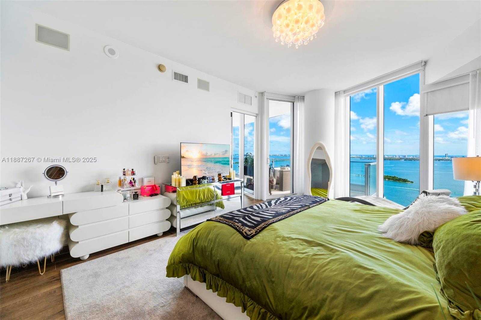 Small Image of 2020 NORTH BAYSHORE DR #3501, Miami Number 13