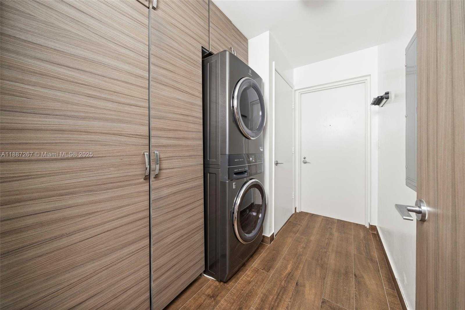 Small Image of 2020 NORTH BAYSHORE DR #3501, Miami Number 17